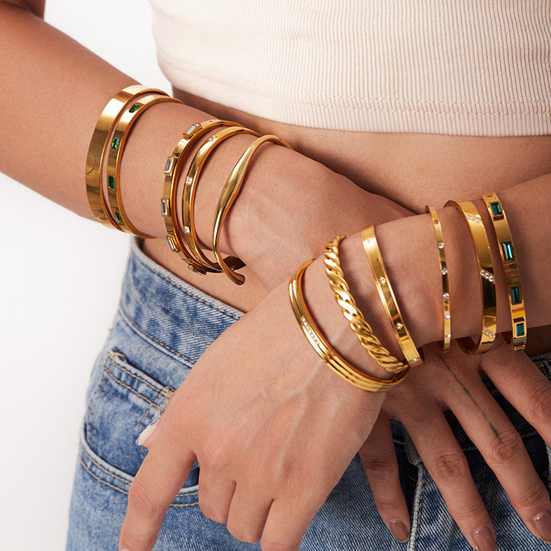 Women's Fashion Retro Titanium Steel Bracelet